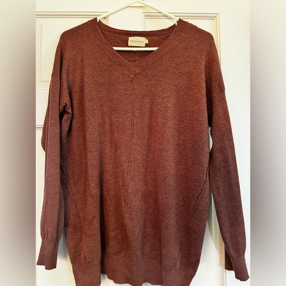 Mauve/brownish tunic style sweater. Size medium. Vneck